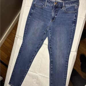 American Eagle Outfitters dream stretch Jeans - Blue Wash size 8 women’s
